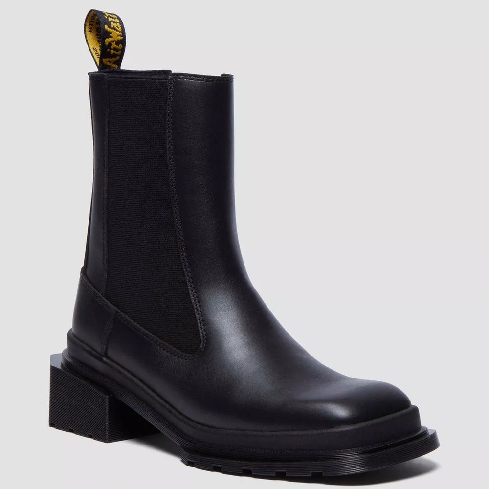 Dr. Martens Women's Maybole Square Toe Chelsea Black Wanama Leather US 7
